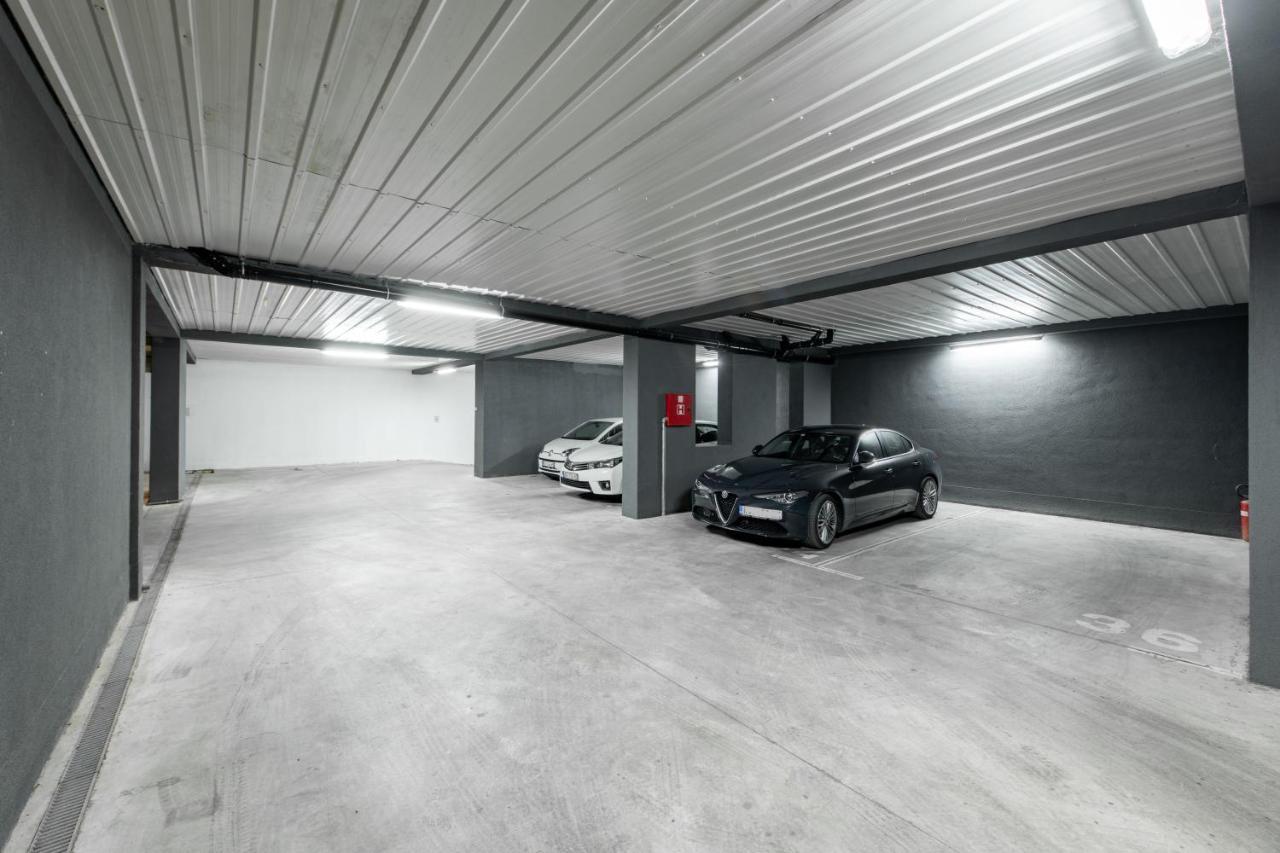 Apartment Lust Premium *