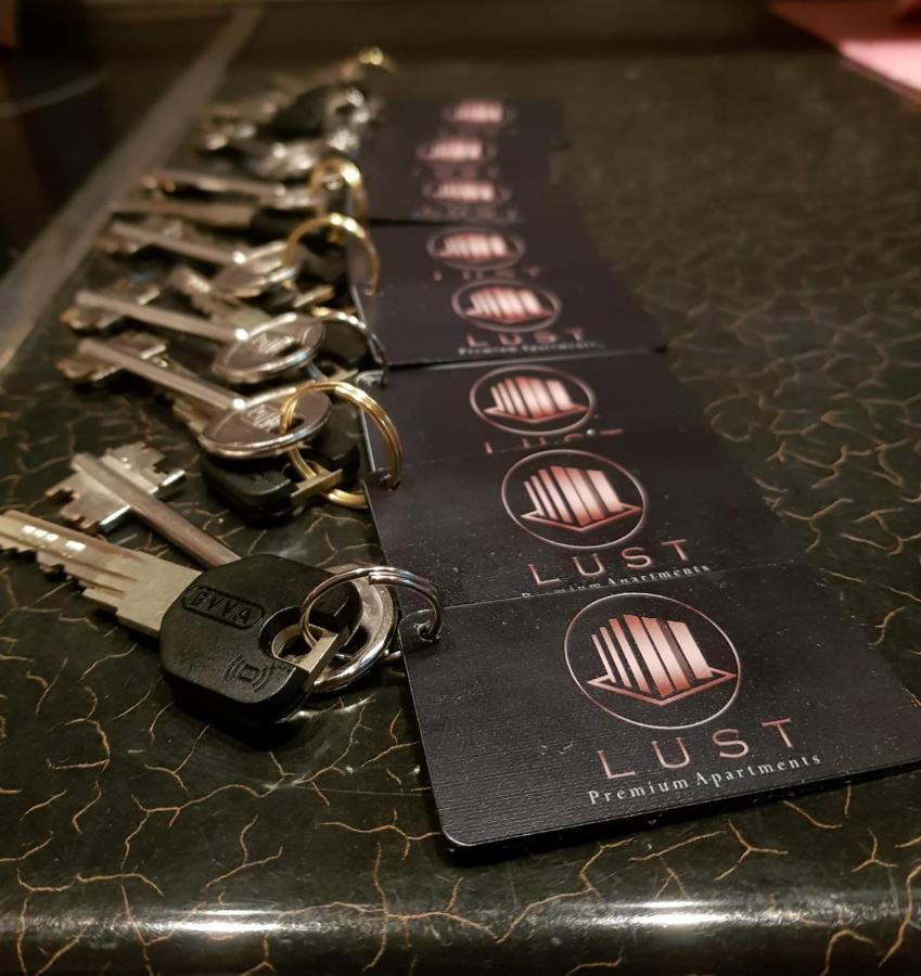 Lust Premium
